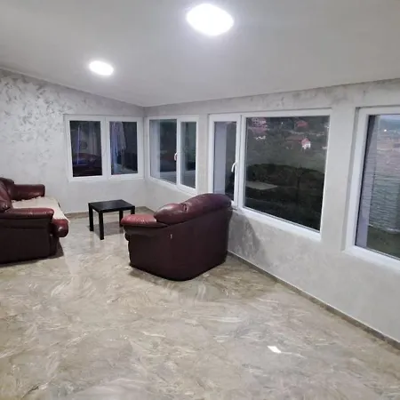 Kuca Pod Avalom Сasa de vacaciones *